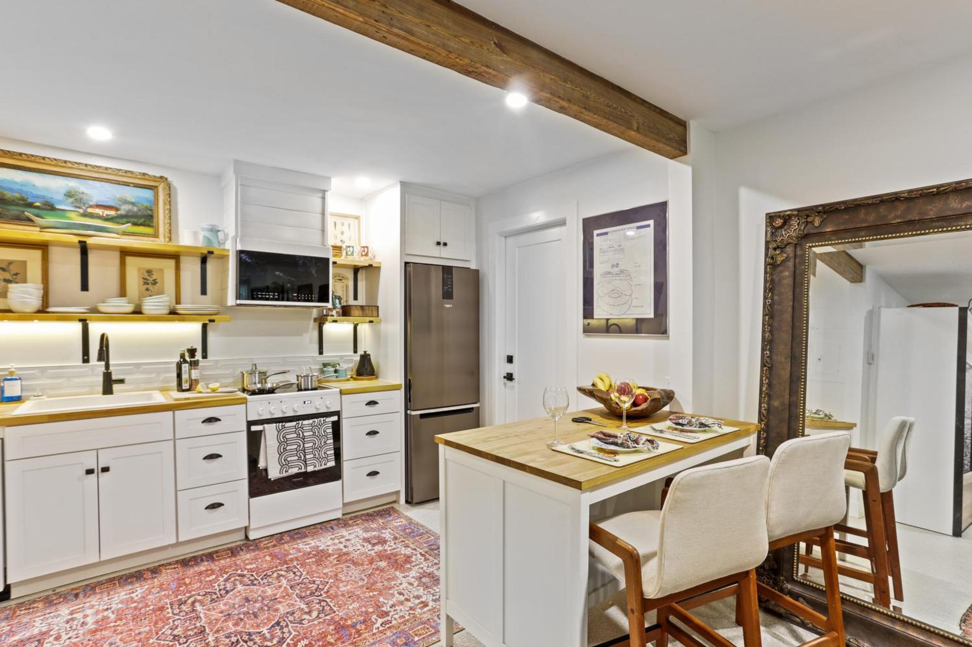 The Lilly- Enchanting Downtown Apartamento