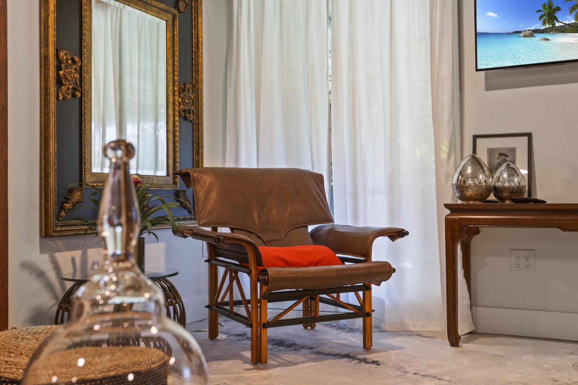 The Lilly- Enchanting Downtown * High Springs